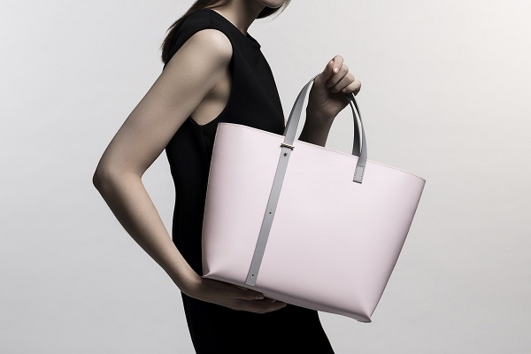PB0110_ss2015_model_print_05-1800x1200